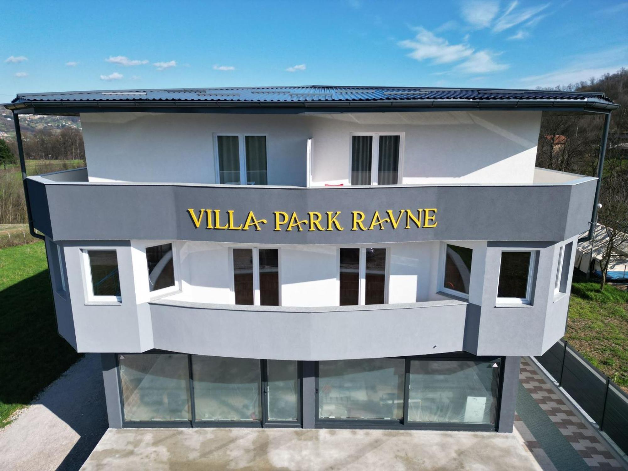 Villa Park Ravne วิโซโค ภายนอก รูปภาพ